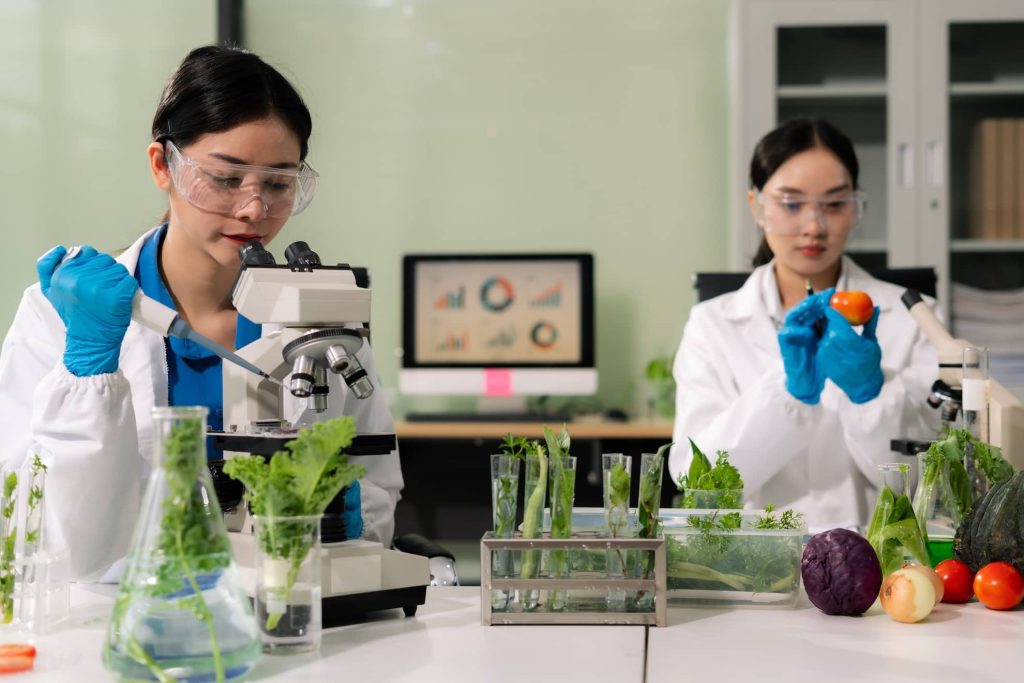 microbiologists-and-nutrition-experts-analyze-mole-2026-01-09-11-58-20-utc